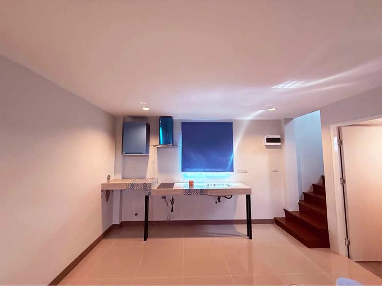 House in Srinakarin 